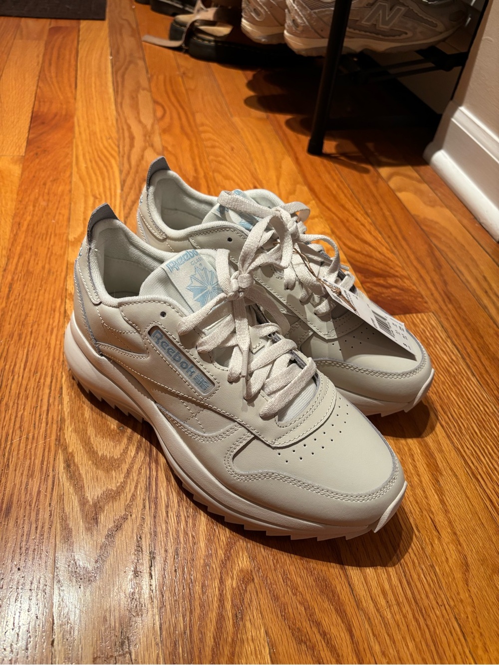 Reebok Women’s Classic Leather SP Extra (White, Size 8)